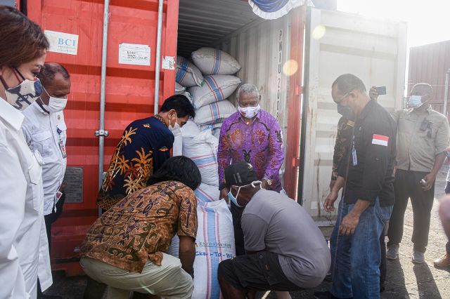 Koordinator Mitra Pembangunan Provinsi Papua Barat Melaporkan  Perkembangan  Produksi Biji Kakao Asal Mansel